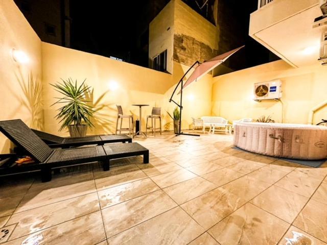 Apartamento Sliema Jacuzzi Flat Exterior foto